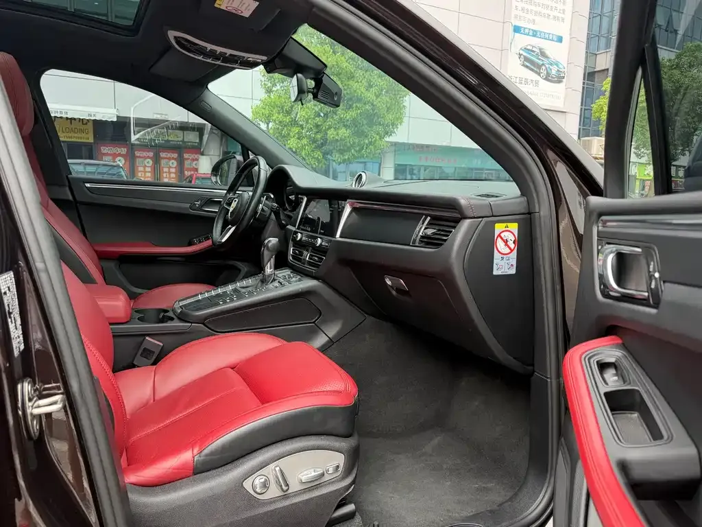 Porsche Macan 2021 из CN, фото 7
