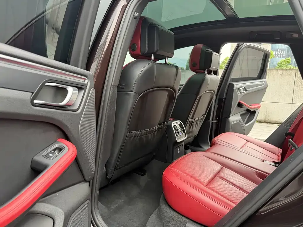 Porsche Macan 2021 из CN, фото 9
