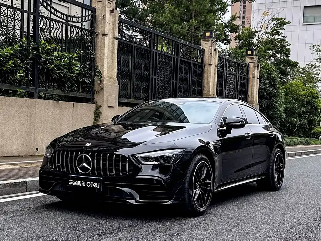 Mercedes-Benz AMG GT — фото 1