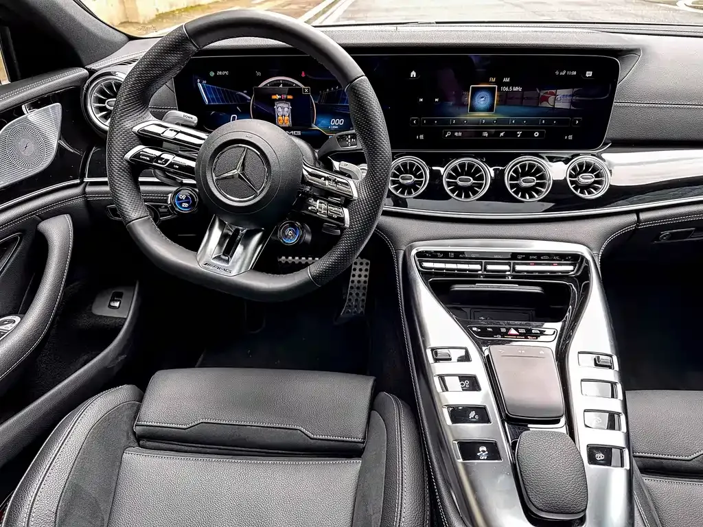 Mercedes-Benz AMG GT — фото 7