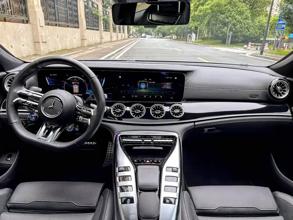 Mercedes-Benz AMG GT — фото 5