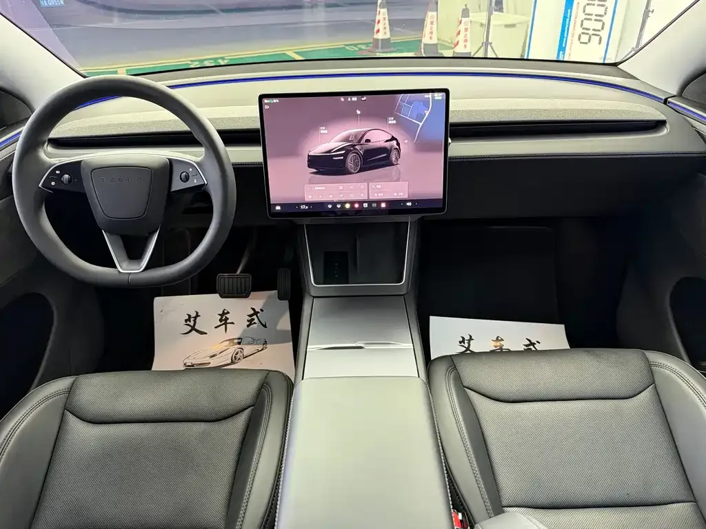 Tesla Model Y — фото 8