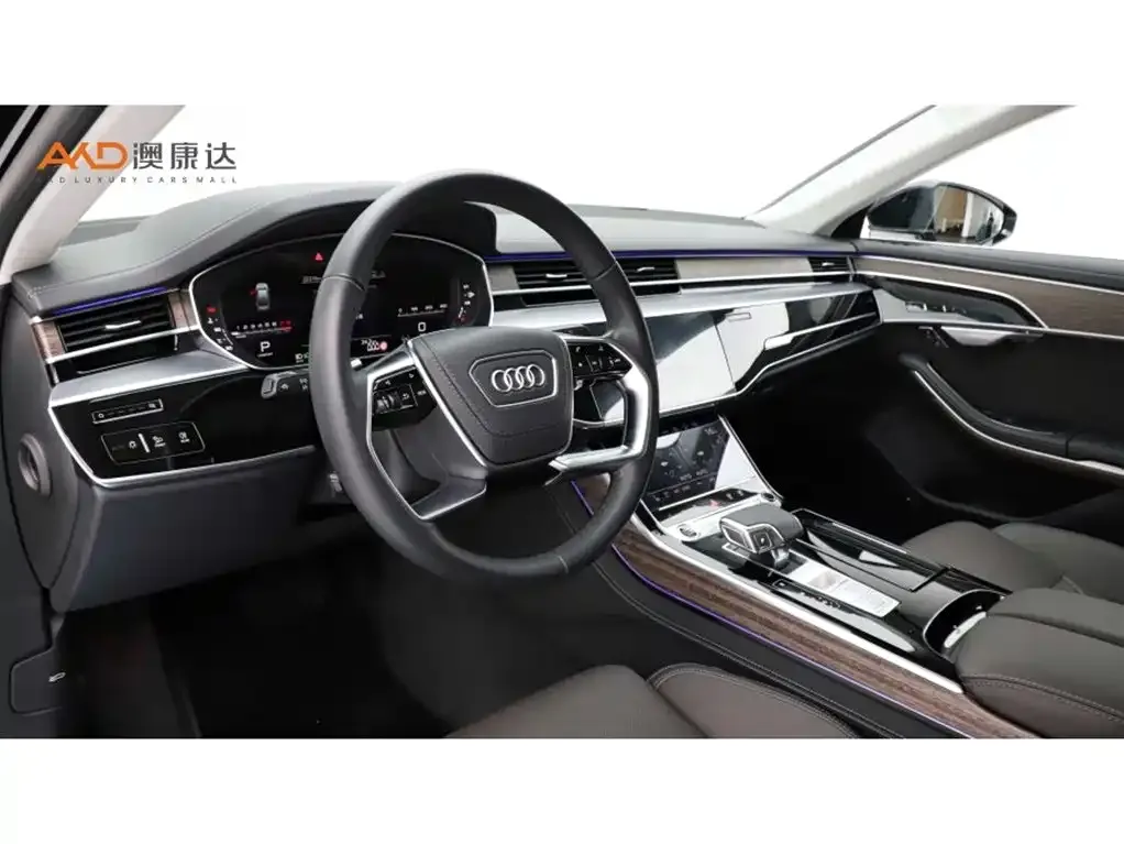 Audi A8 — фото 10