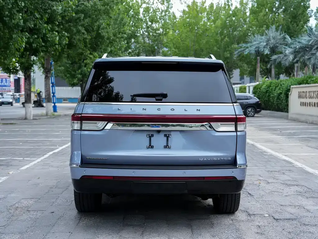 Lincoln Navigator — фото 6