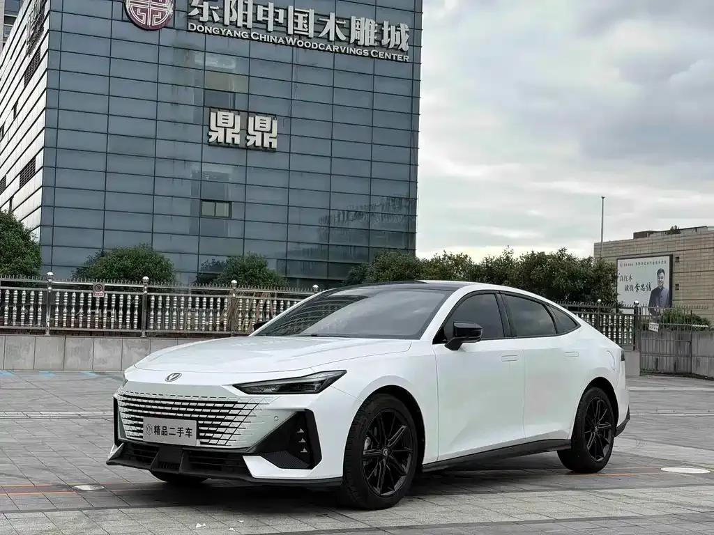 Changan UNI-V