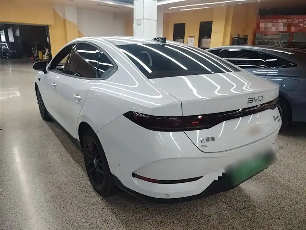 BYD Qin PLUS — фото 8