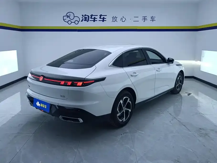 Changan Eado — фото 6