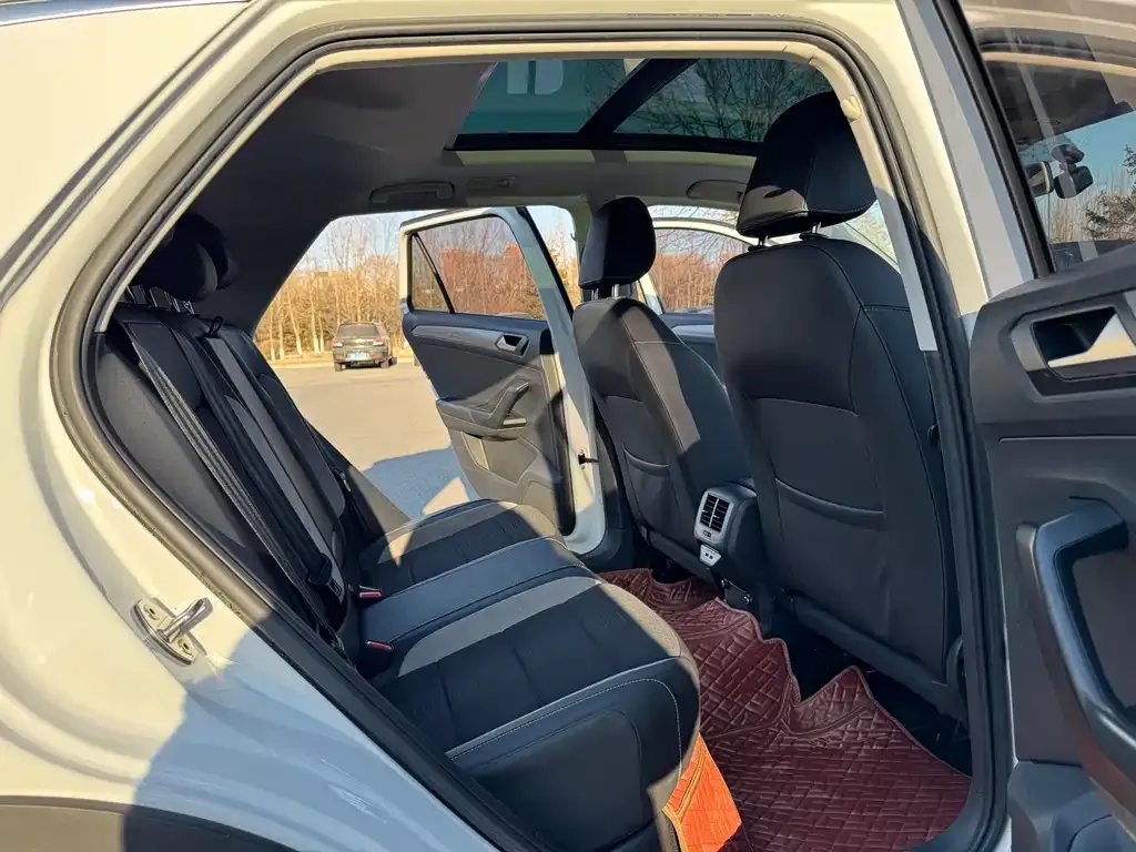 Volkswagen T-Roc 2021 из CN, фото 7