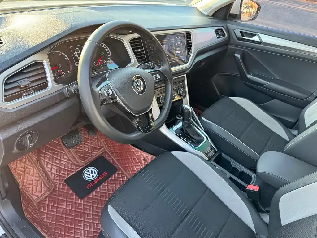Volkswagen T-Roc 2021 из CN, фото 2