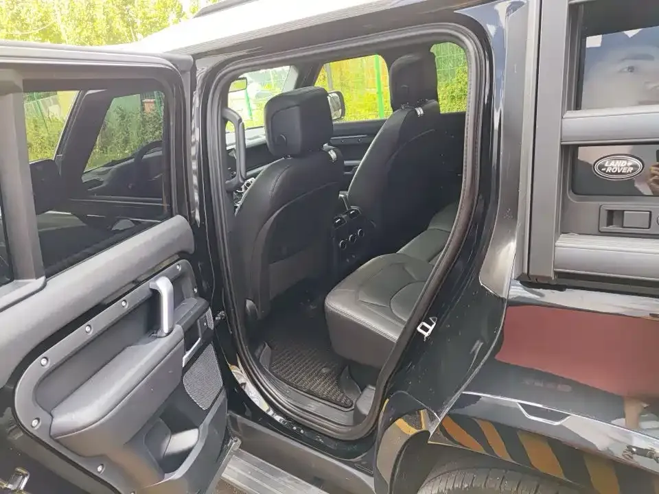 Land Rover Defender — фото 4