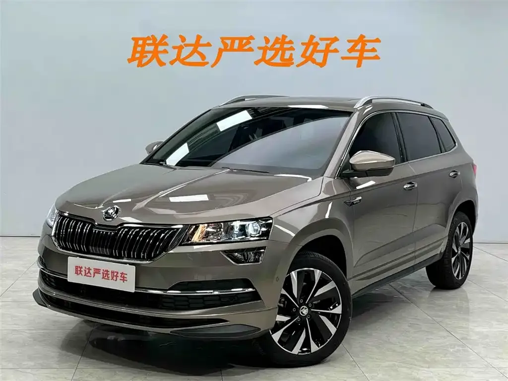 Skoda Karoq — фото 1