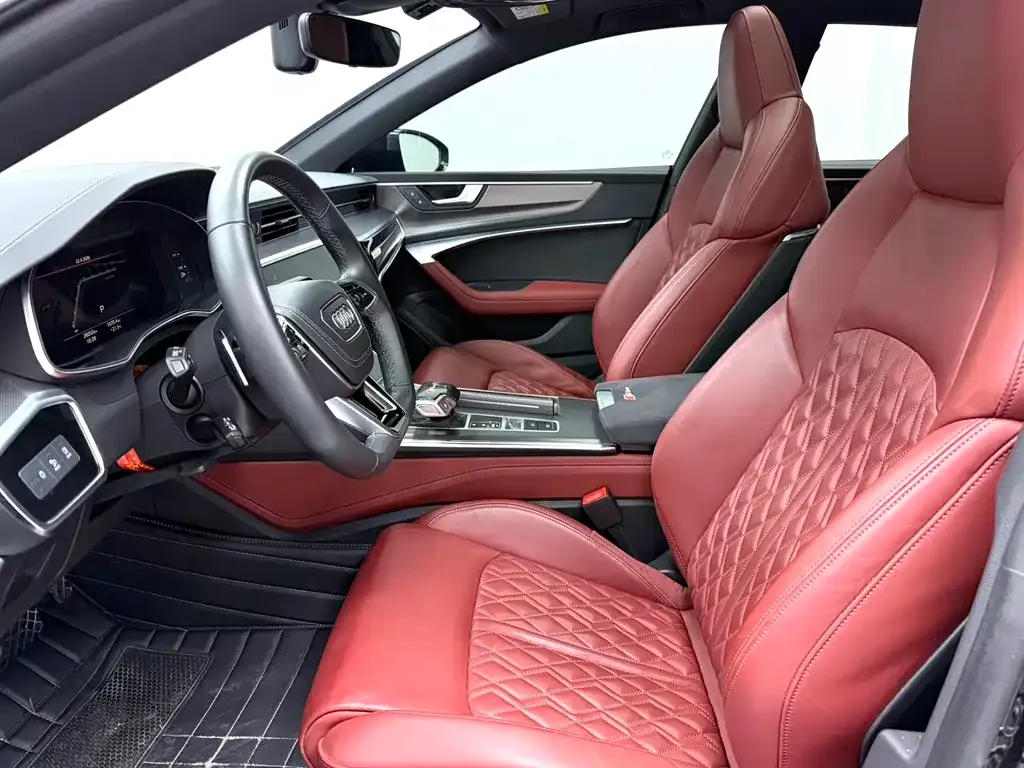 Audi A7L — фото 6