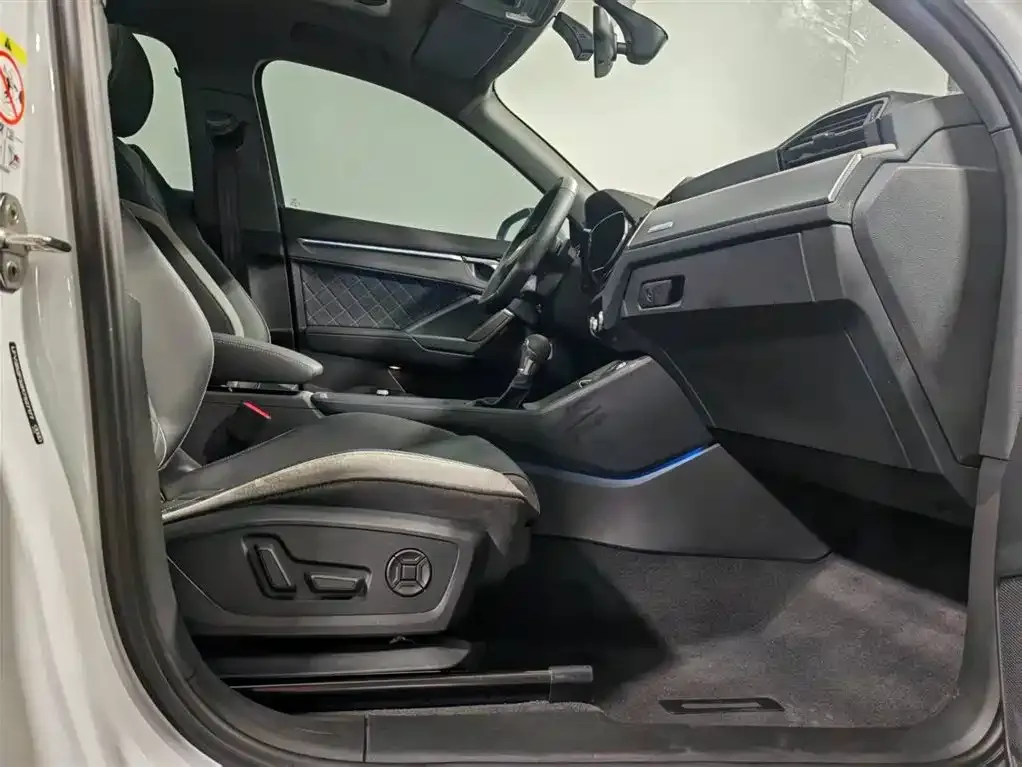 Audi Q3 2025 из CN, фото 7