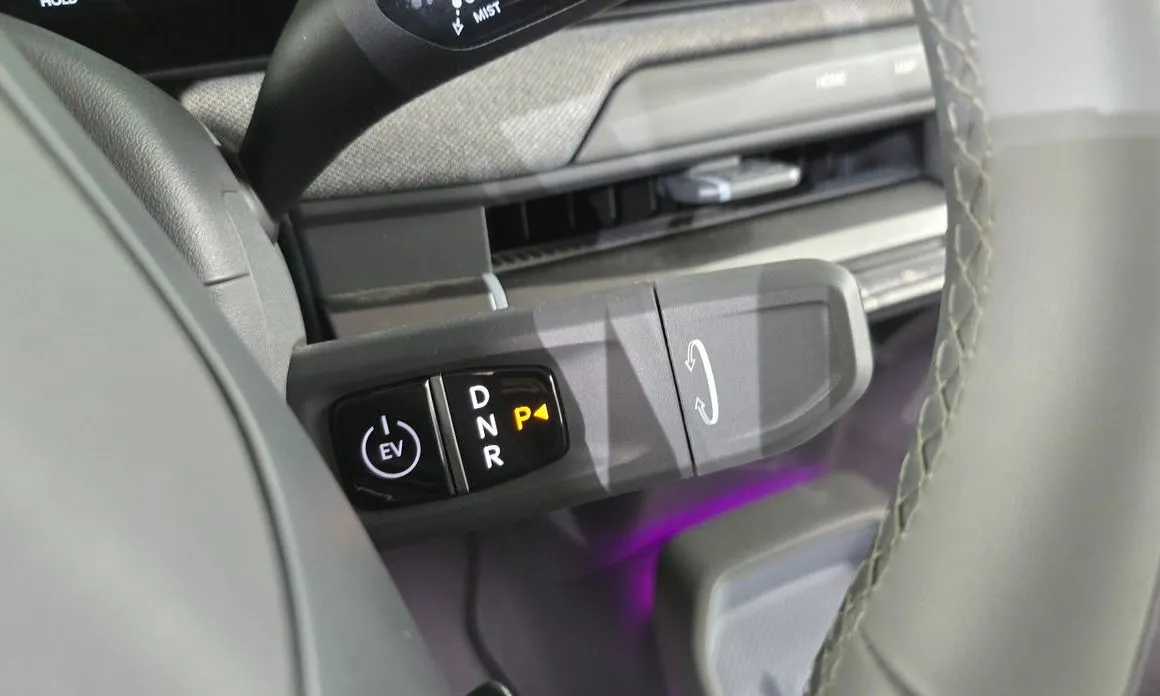 Kia EV3 2025 из KR, фото 2