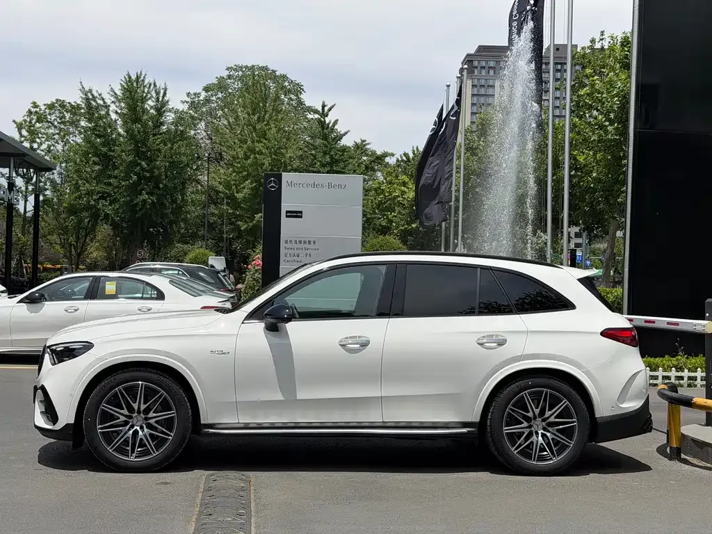Mercedes-Benz GLC AMG — фото 7