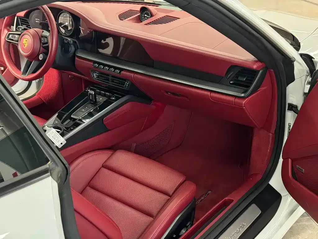 Porsche 911 2021 из CN, фото 10