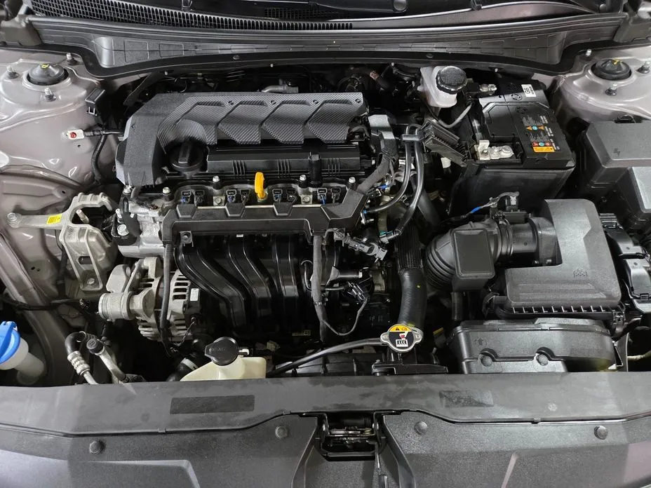Hyundai AVANTE 2021 из KR, фото 6
