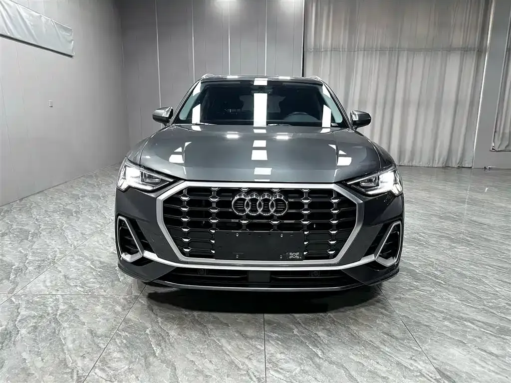 Audi Q3 — фото 6