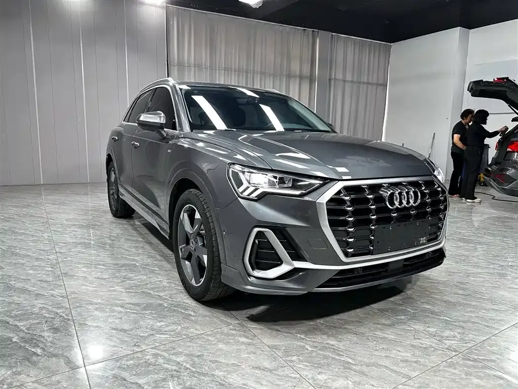 Audi Q3 — фото 4