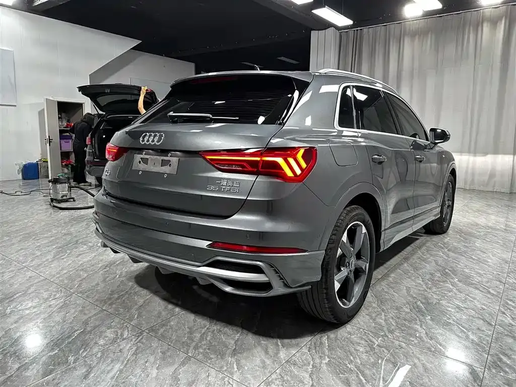 Audi Q3 — фото 3