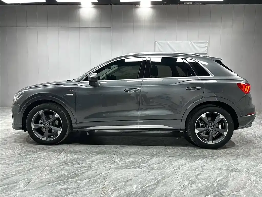 Audi Q3 — фото 5