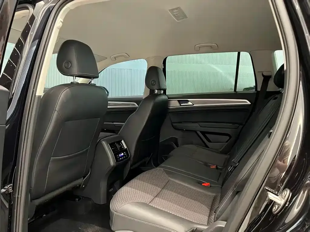 Volkswagen Teramont X 2021 из CN, фото 8