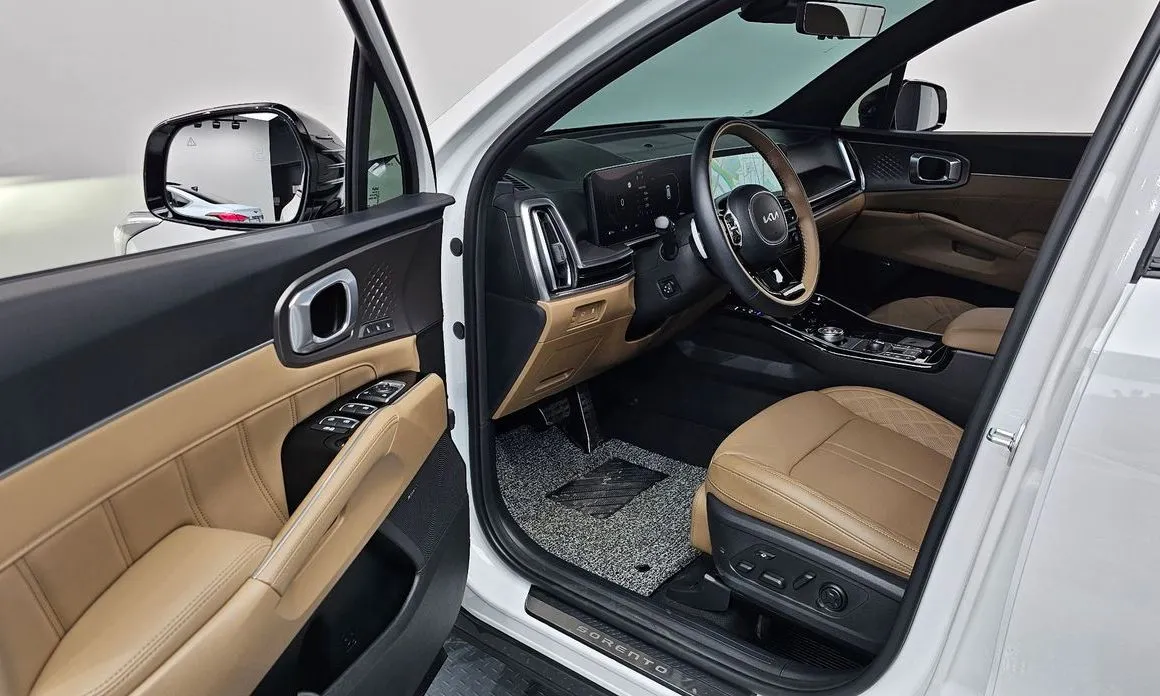 Kia Sorento — фото 8