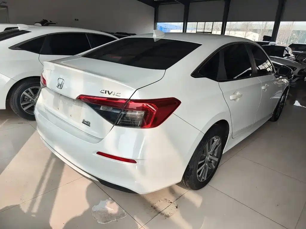 Honda Civic — фото 4