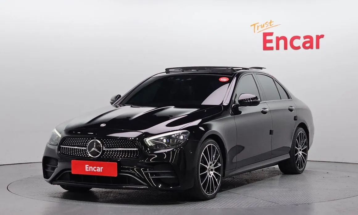 Mercedes-Benz E-Class — фото 1