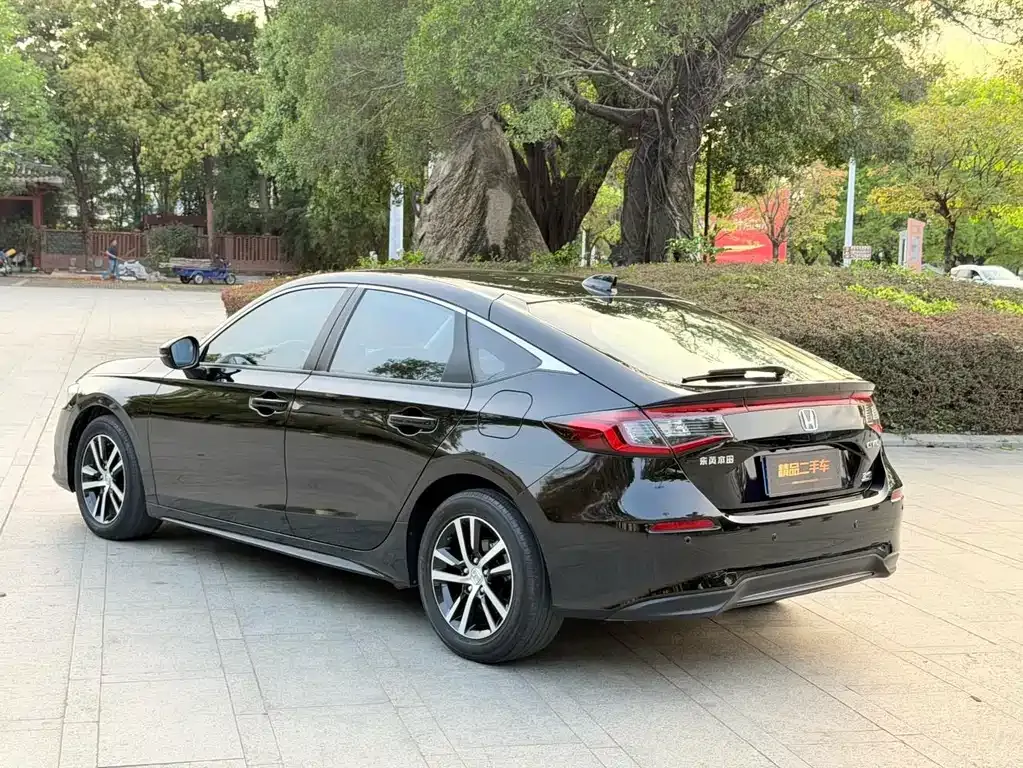 Honda Civic — фото 8