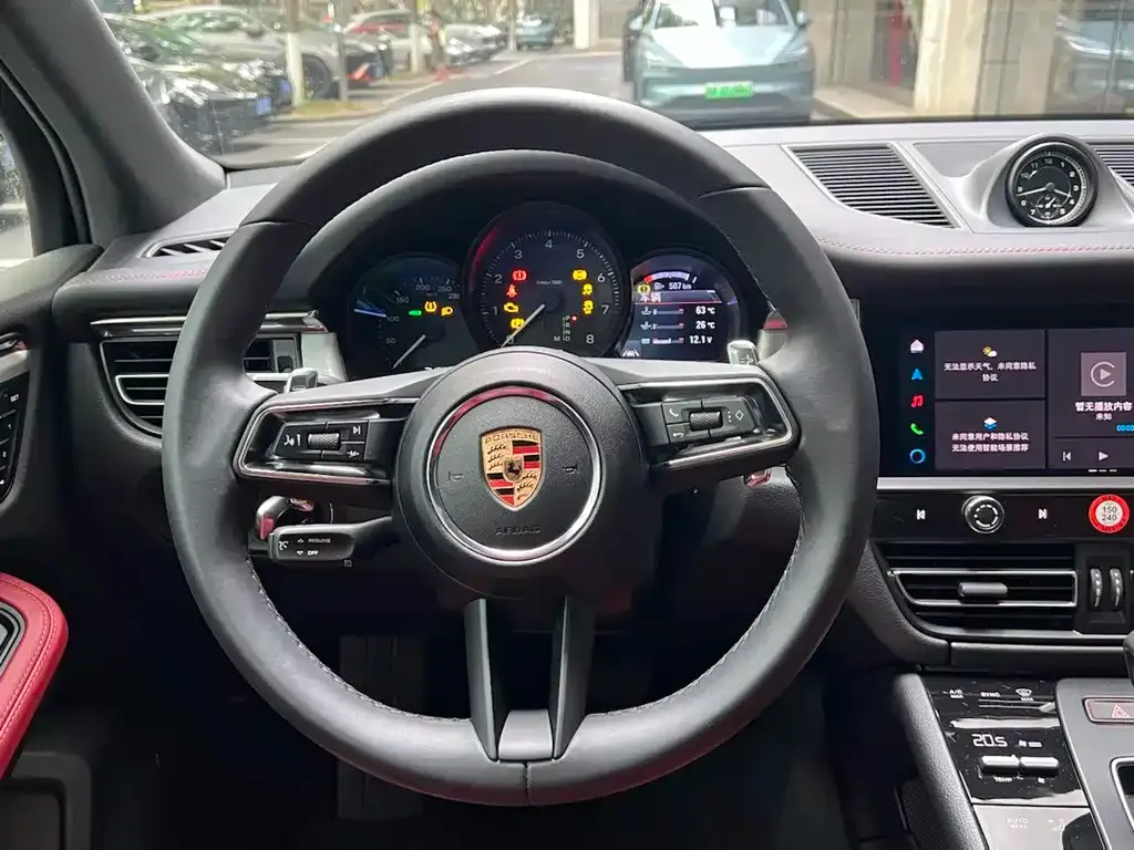 Porsche Macan — фото 4