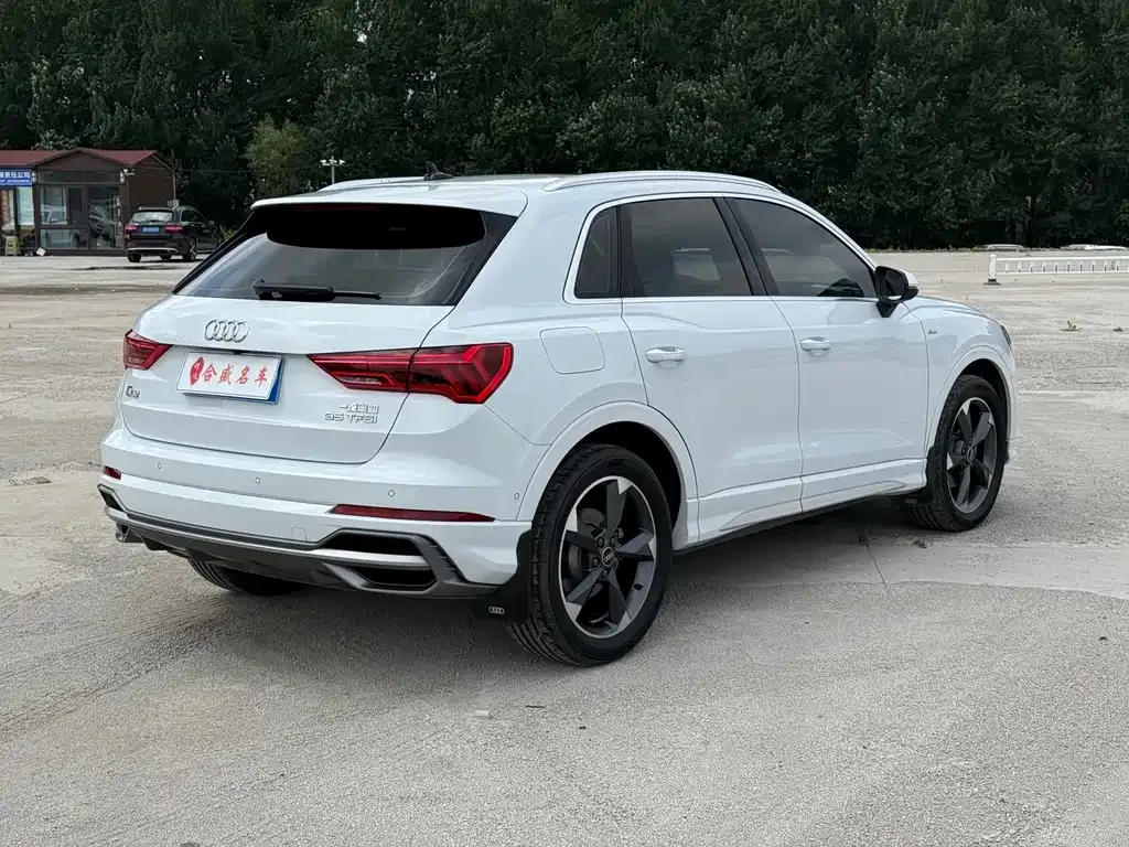Audi Q3 — фото 6