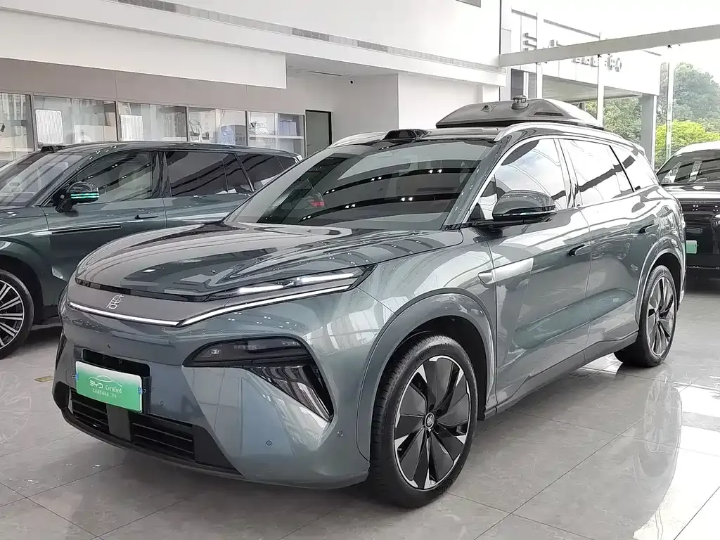 BYD Tang L