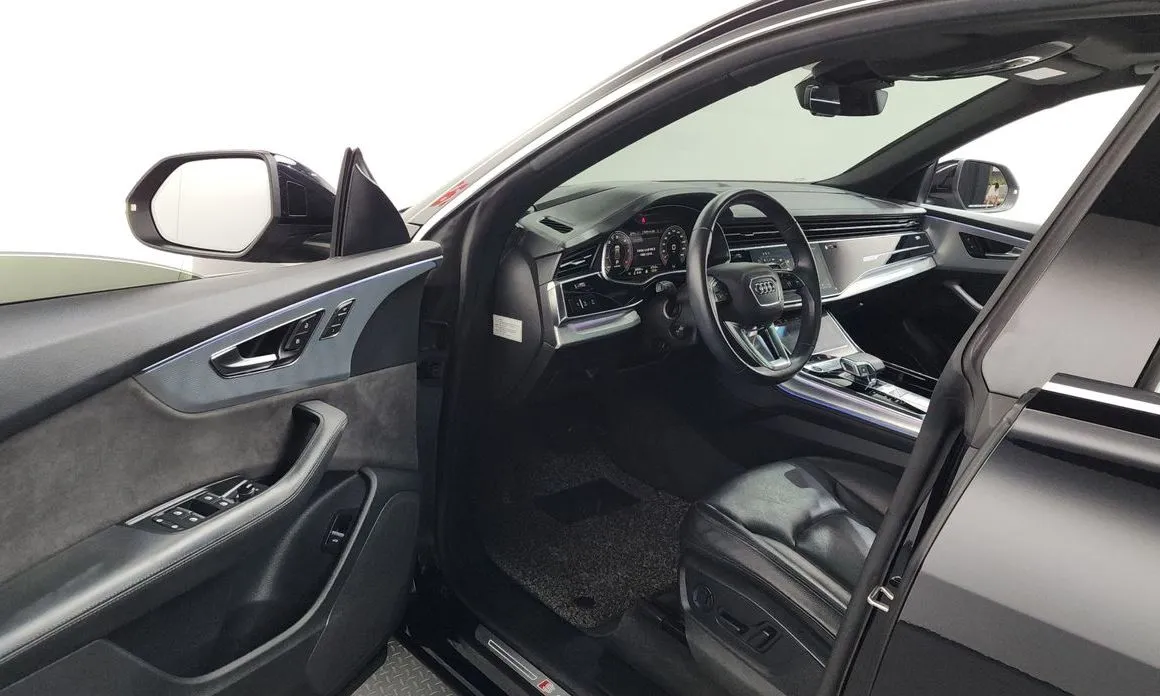 Audi Q8 2021 из KR, фото 7