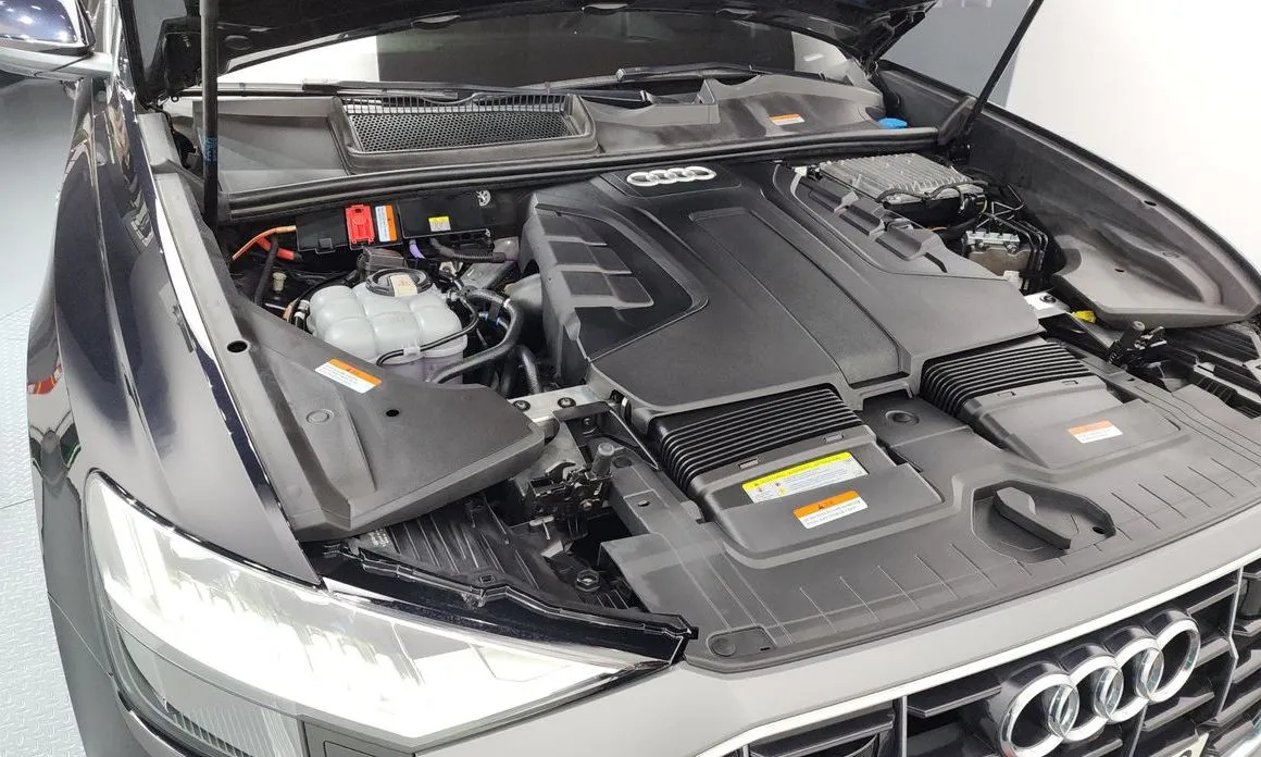 Audi Q8 2021 из KR, фото 9