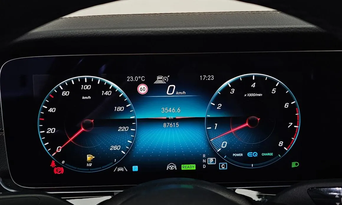 Mercedes-Benz E-Class 2021 из KR, фото 3