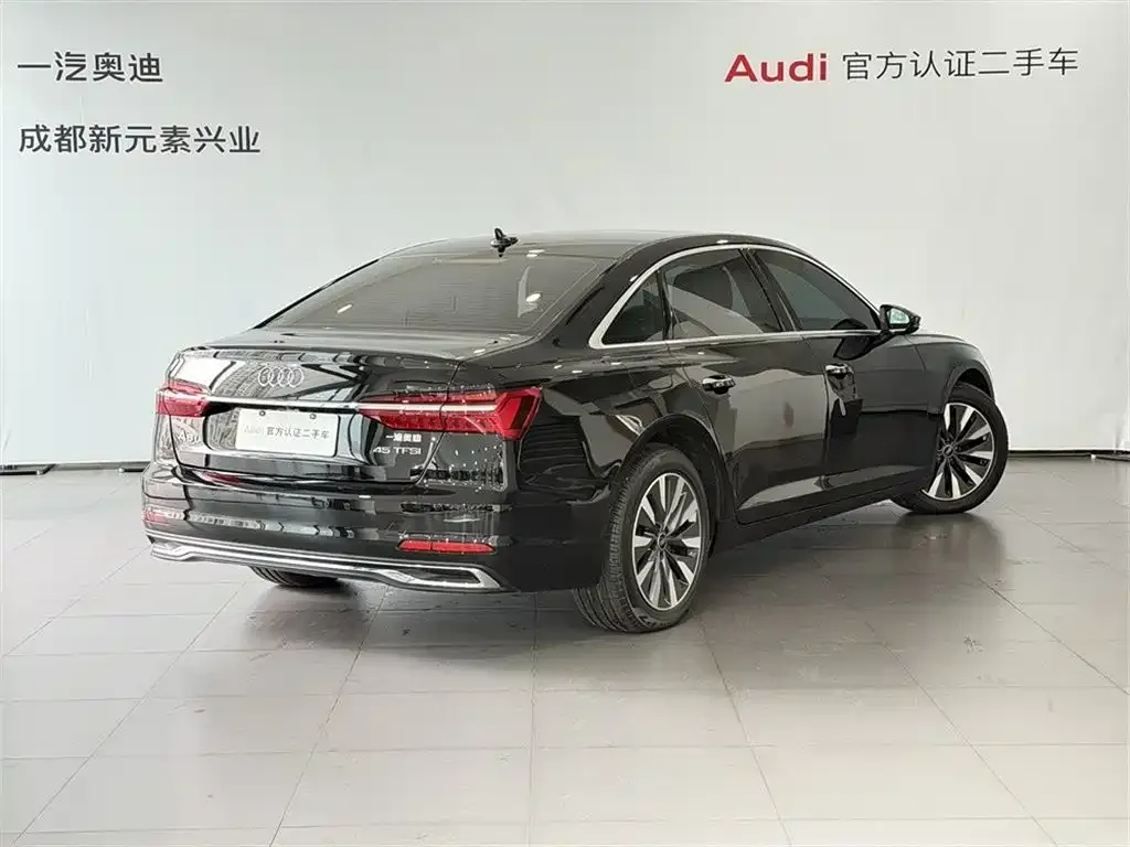 Audi A6L — фото 5