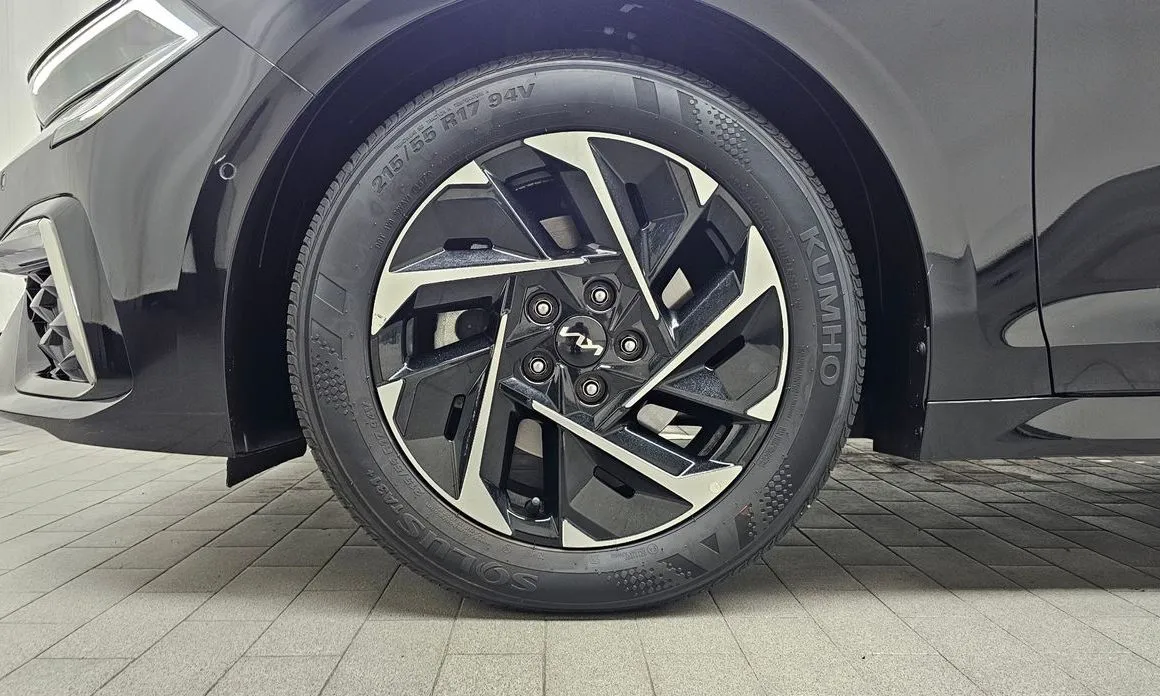Kia K5 — фото 10