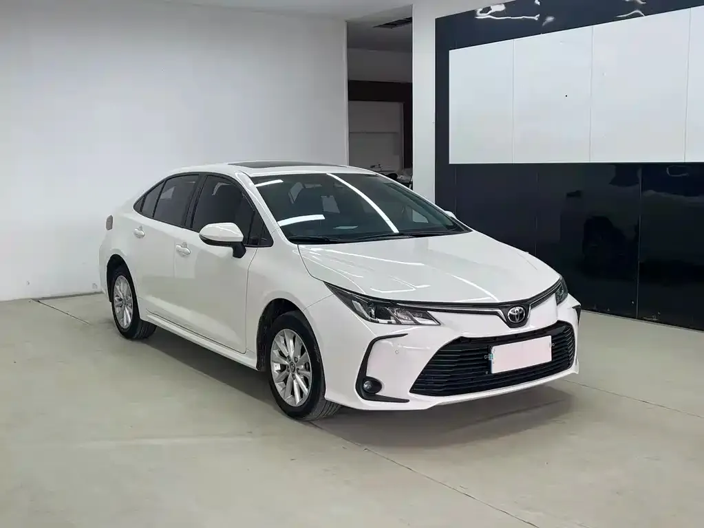 Toyota Corolla — фото 3