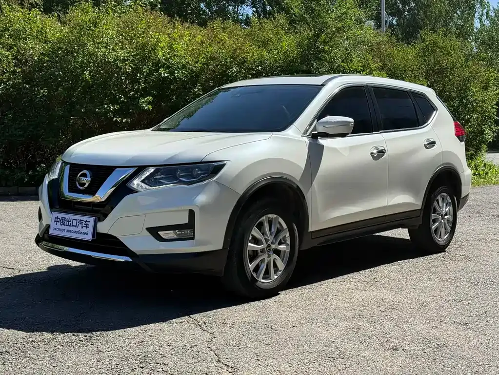 Nissan X-Trail — фото 1