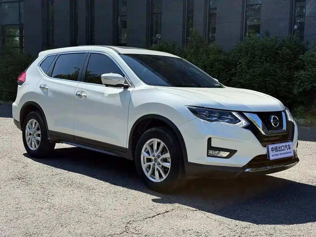 Nissan X-Trail — фото 10