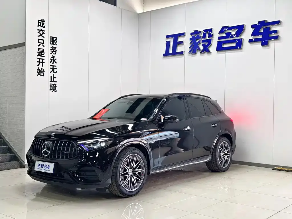 Mercedes-Benz GLC AMG — фото 1
