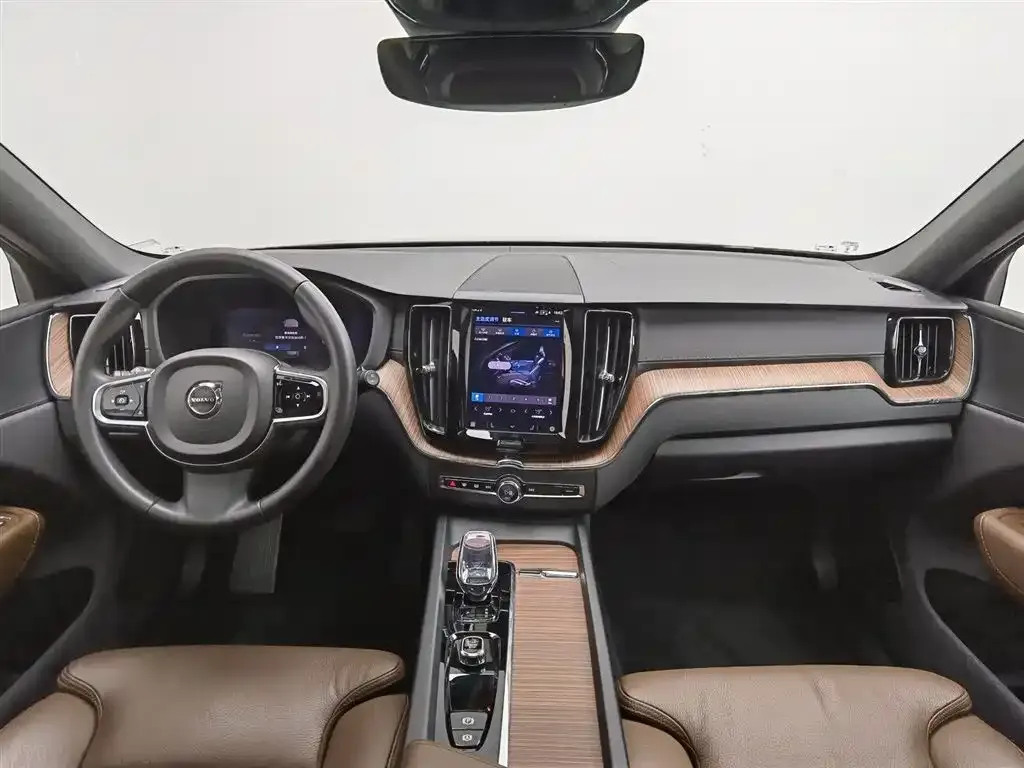 Volvo XC60 PHEV 2024 из CN, фото 7