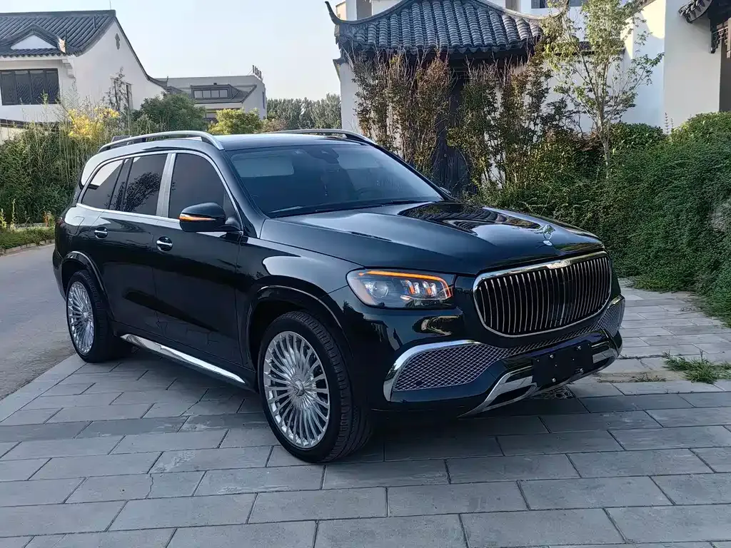 Mercedes-Benz GLS — фото 1