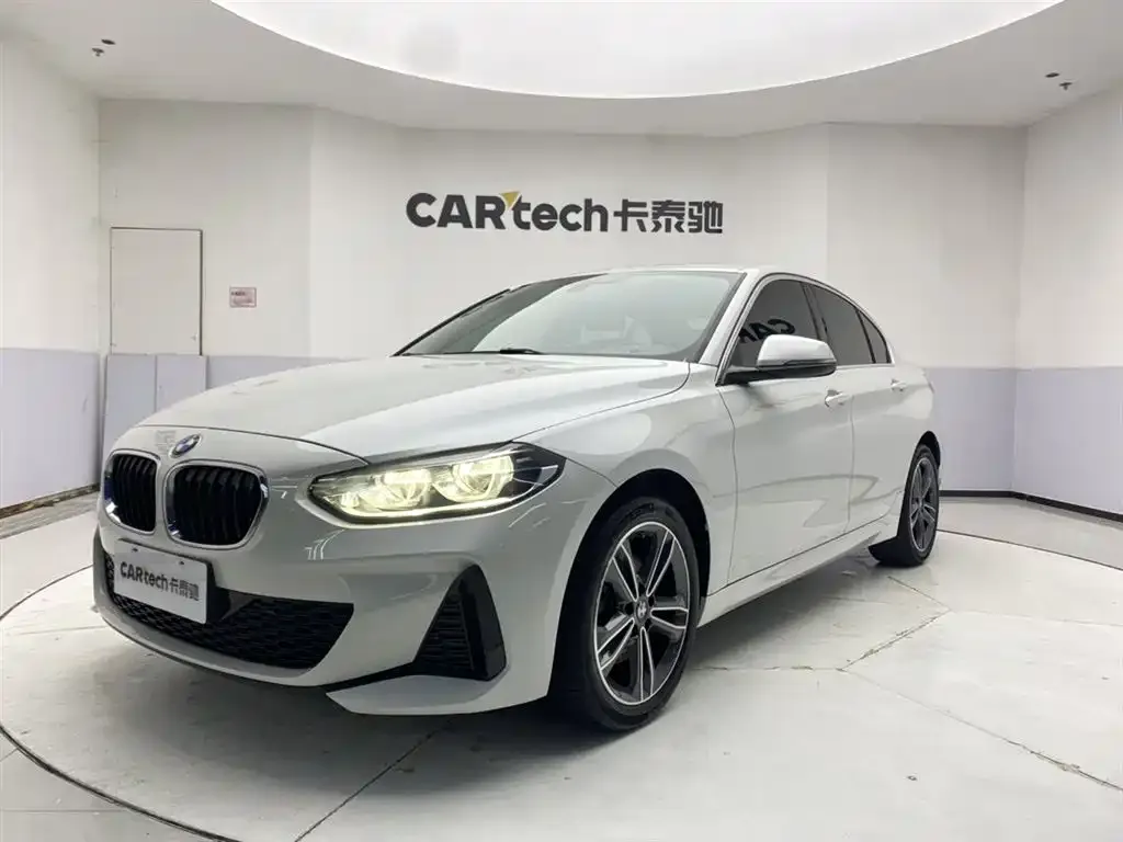 BMW 1 Series — фото 1