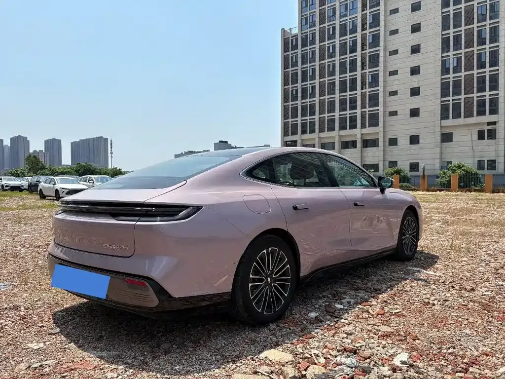 Geely Galaxy Xingyao 8 2026 из CN, фото 10