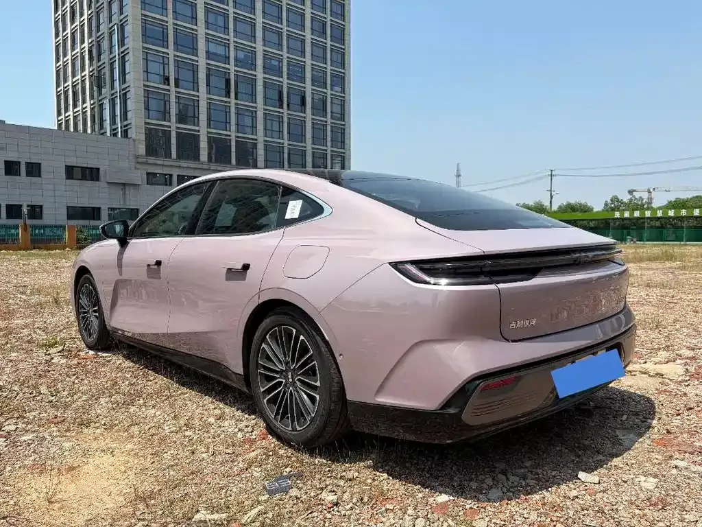 Geely Galaxy Xingyao 8 2026 из CN, фото 5