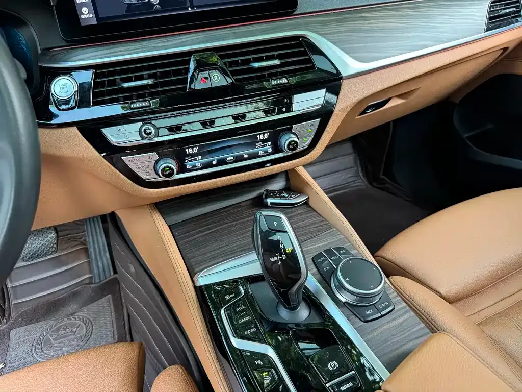 BMW 6 Series GT 2024 из CN, фото 2