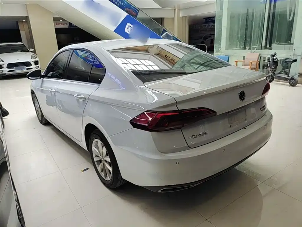 Volkswagen Bora 2022 из CN, фото 10