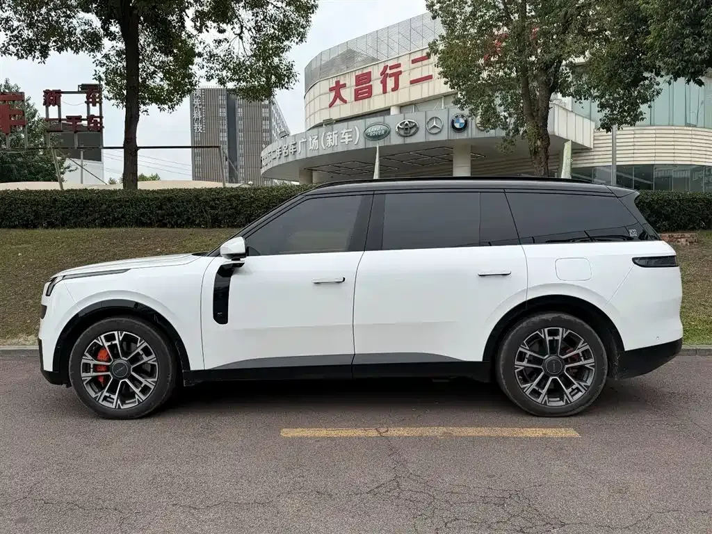 Lynk & Co 900 2025 из CN, фото 10